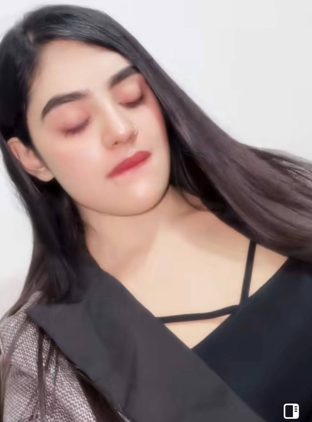 Pr Ratri Apu 18+ Viral Video Clips , বাংলাদেশী টিকটকার মডেল রাত্রি খোলামেলা অন্তরঙ্গ ভাইরাল ভিডিও লিংক