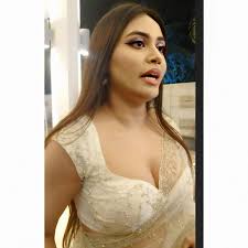 Maria Mim Viral Video , অভিনেতা সিদ্দিকের বউ মারিয়া মিমের অন্তরঙ্গ ভাইরাল ভিডিও