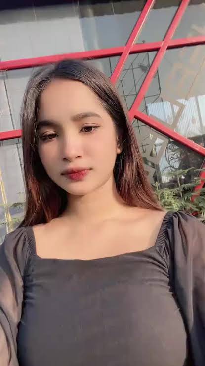 Tiktoker Ridhi Viral Video , Trending Video of a Girl Going Viral Video